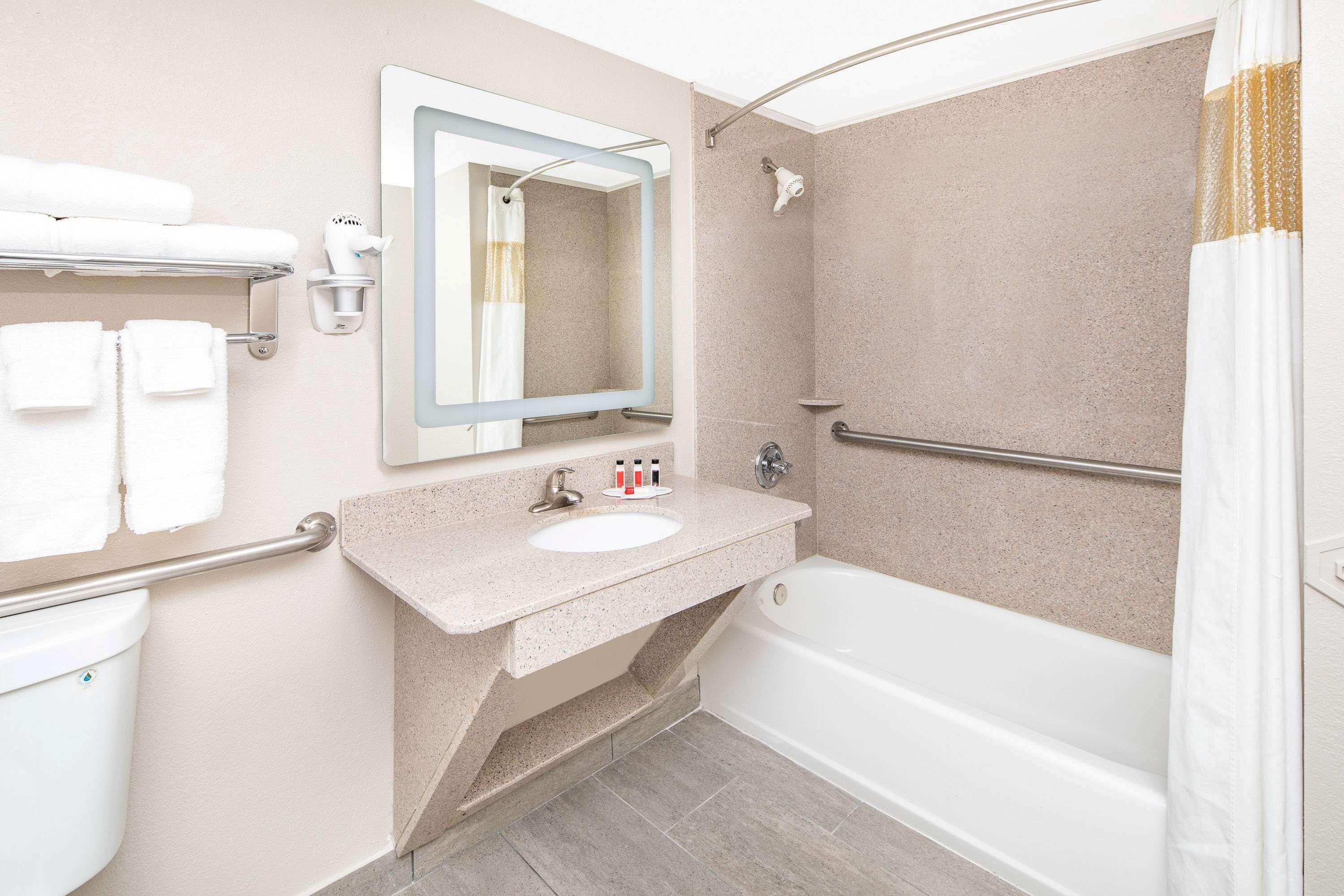 Hotel Ramada By Wyndham Alpharetta Atlanta North Esterno foto